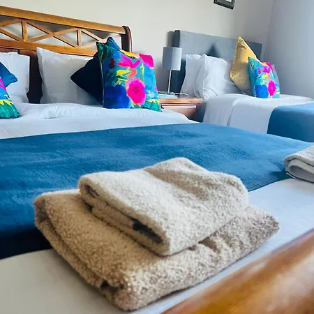 Homestay Acrewood House